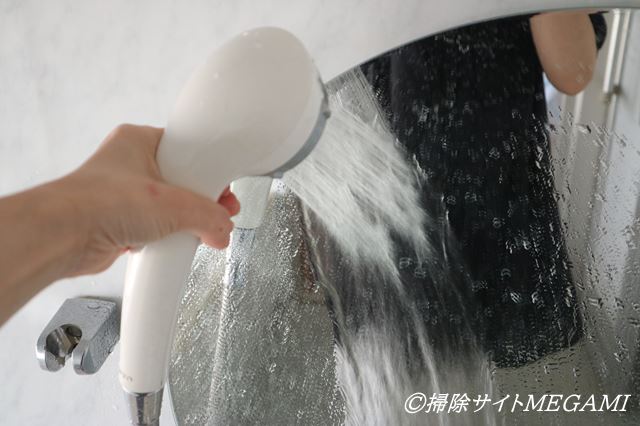 浴室 鏡についたウロコの取り方 綺麗に落とす最強アイテム