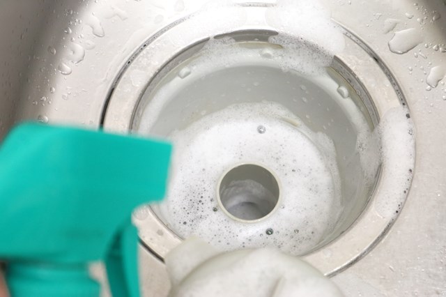 キッチン排水口の穴